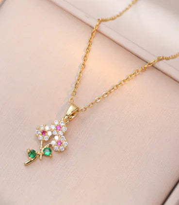 Collar Flor de Circón Chic